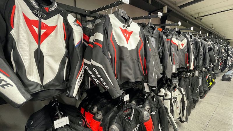 Nos équipements - Combinaison cuir Dainese